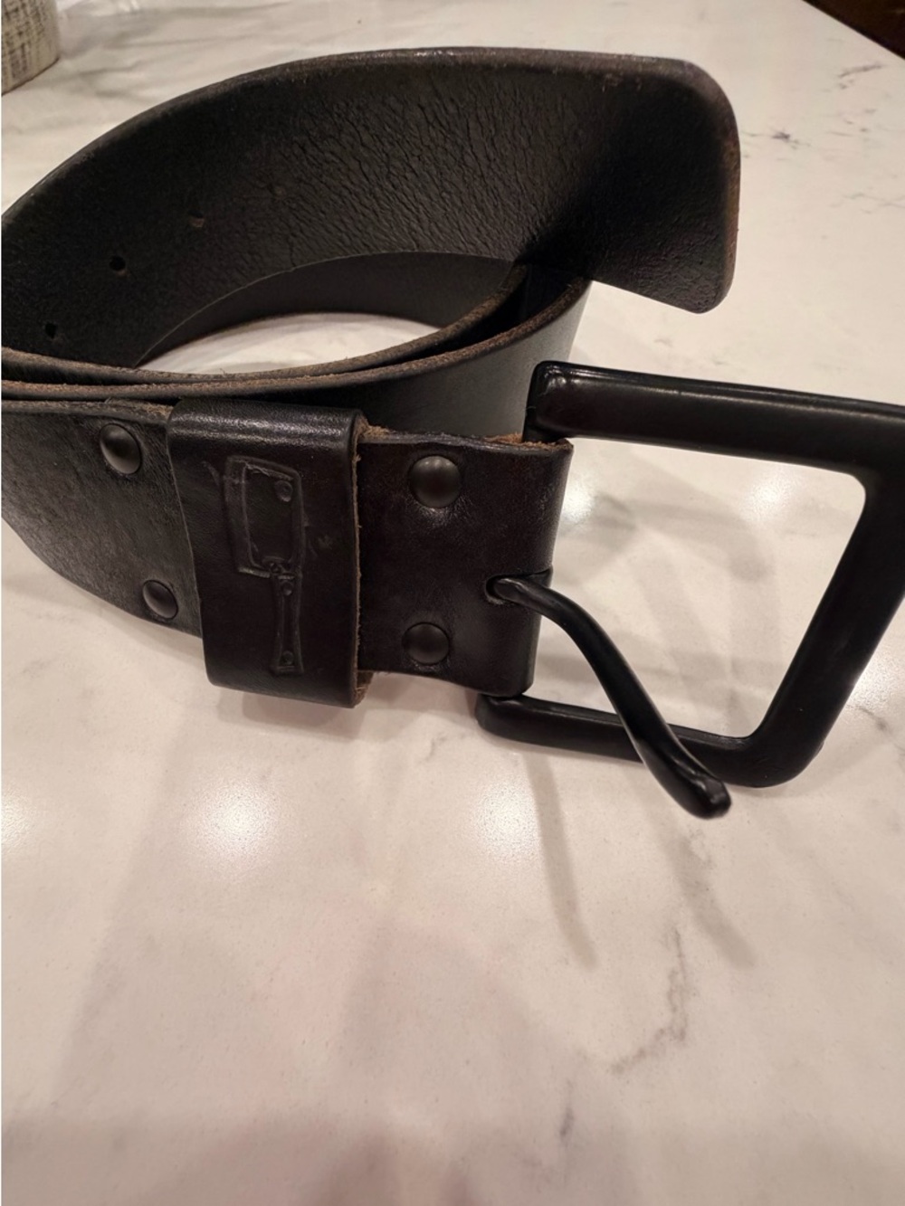 Black Leather Men's Belt with Matte Black Buckle
